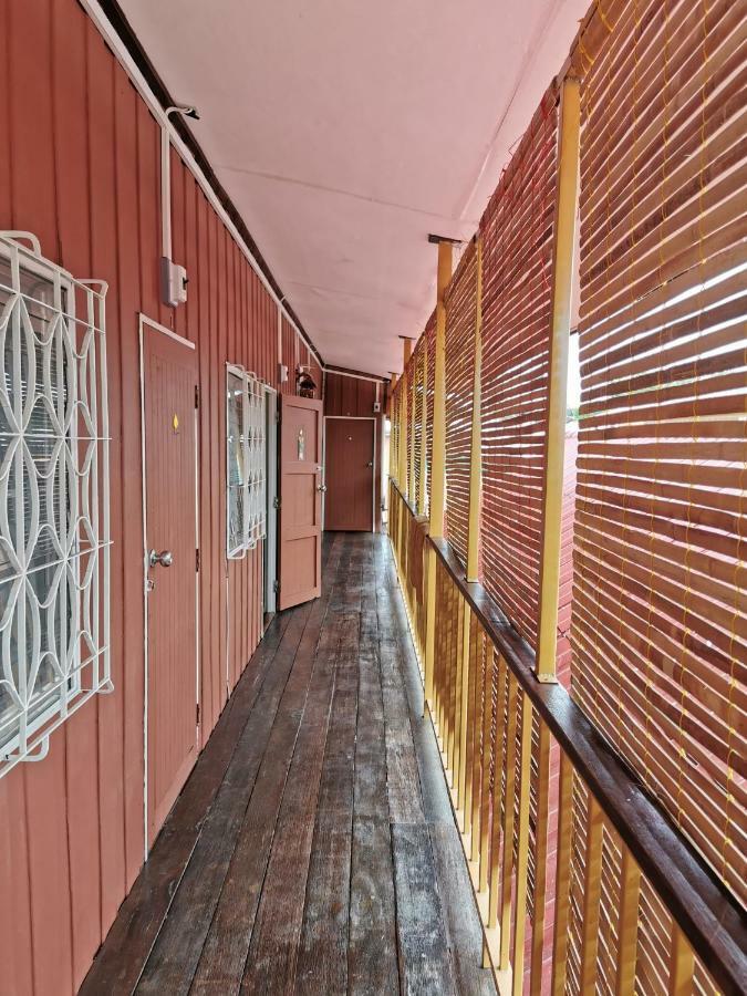 Chanida Home Ayutthaya Bagian luar foto