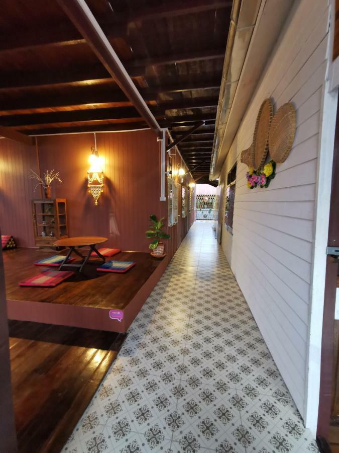Chanida Home Ayutthaya Bagian luar foto